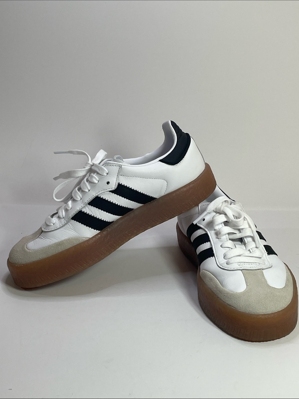 Adidas White and Black Low-Top Sneakers with Gum Sole Size6.5